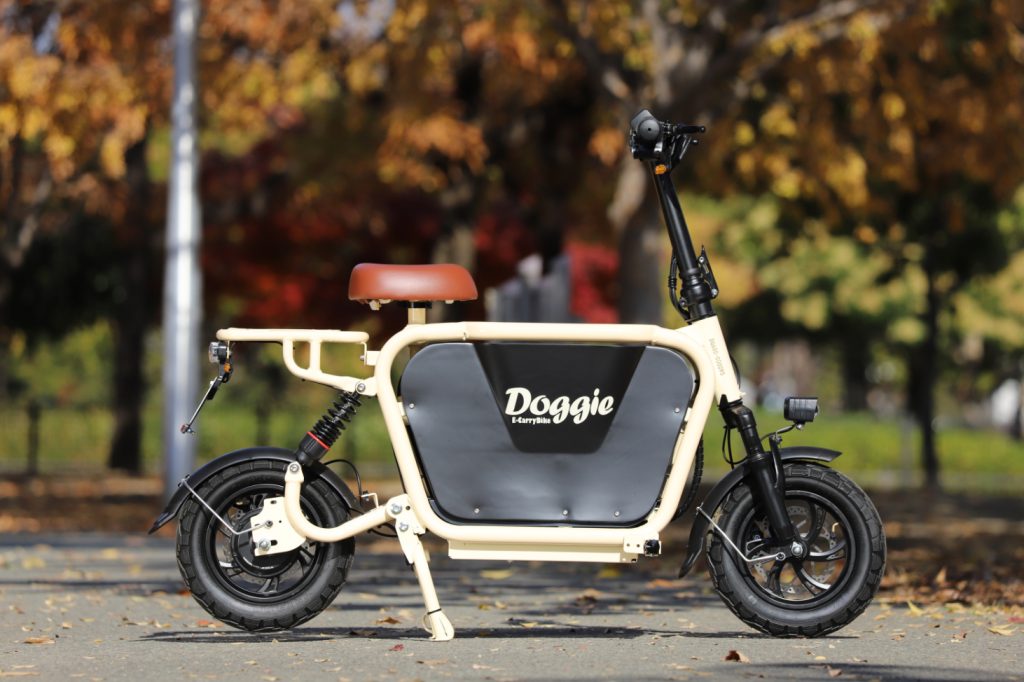 犬と乗れるバイク Doggie ベージュ